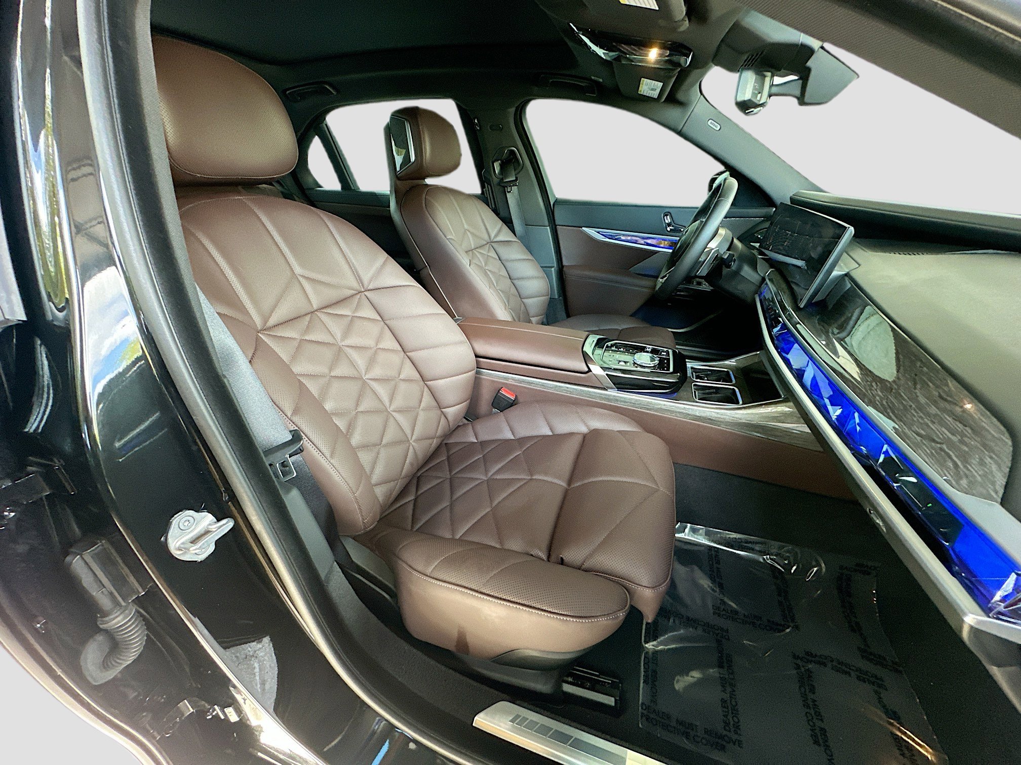 Certified 2024 BMW 740i image 30