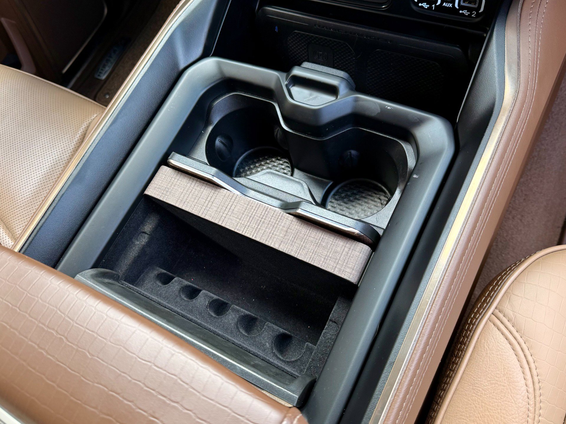 Used 2024 RAM 2500 Limited w/ Towing Technology Group AWD/4WD image 29