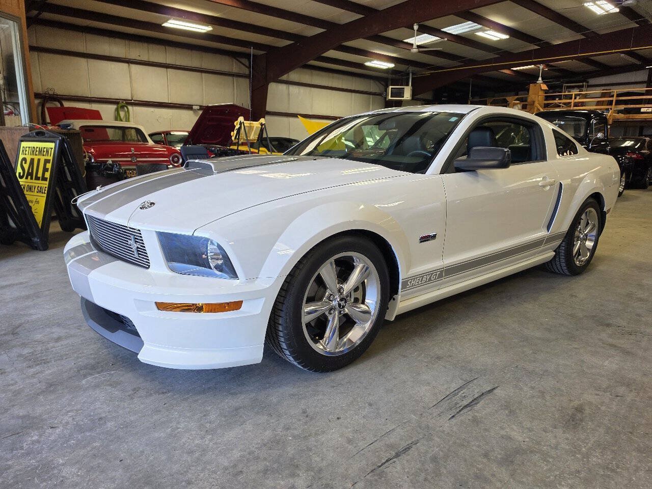 Used 2007 Ford Mustang GT Premium RWD image 2