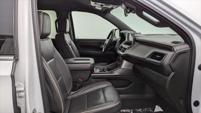 Used 2023 Chevrolet Suburban Premier image 24