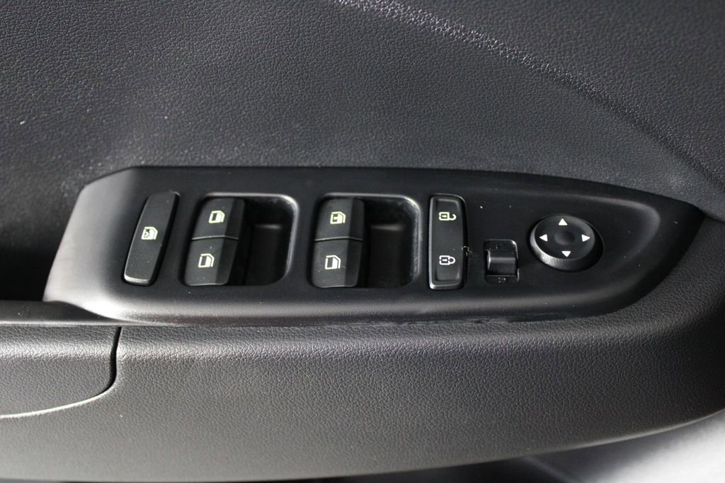 Used 2026 Hyundai Venue SE image 23