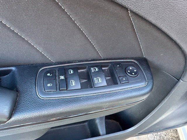 Used 2023 Dodge Charger SXT w/ Blacktop Special Edition AWD/4WD image 9