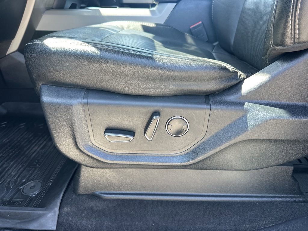 Used 2019 Ford F250 Lariat image 11