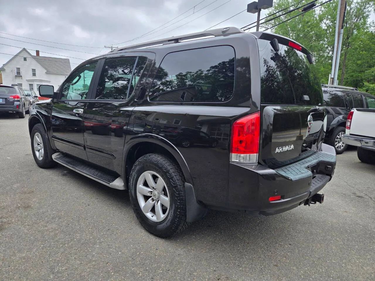 Used 2012 Nissan Armada SV image 42