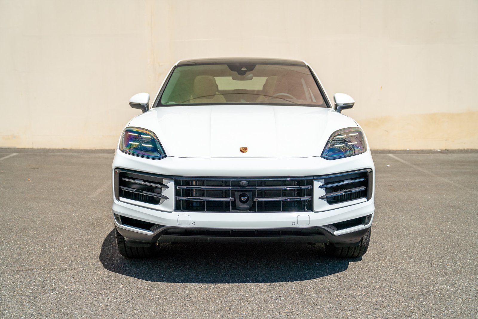 Certified 2025 Porsche Cayenne E-Hybrid Coupe AWD/4WD image 6