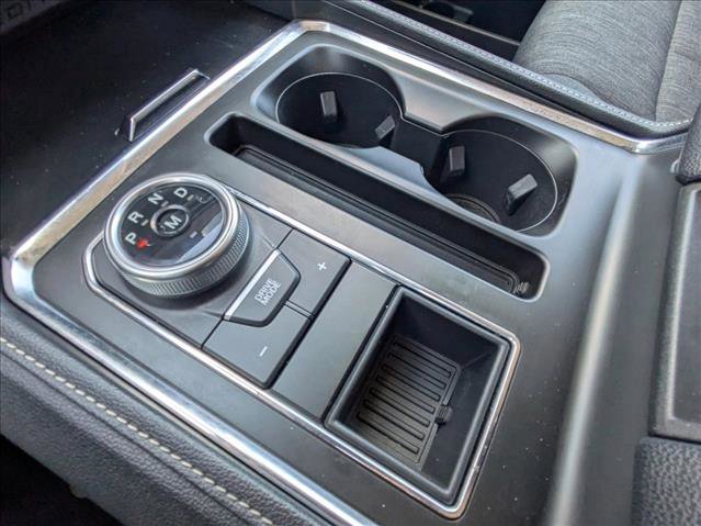 Used 2023 Ford Expedition XLT image 11