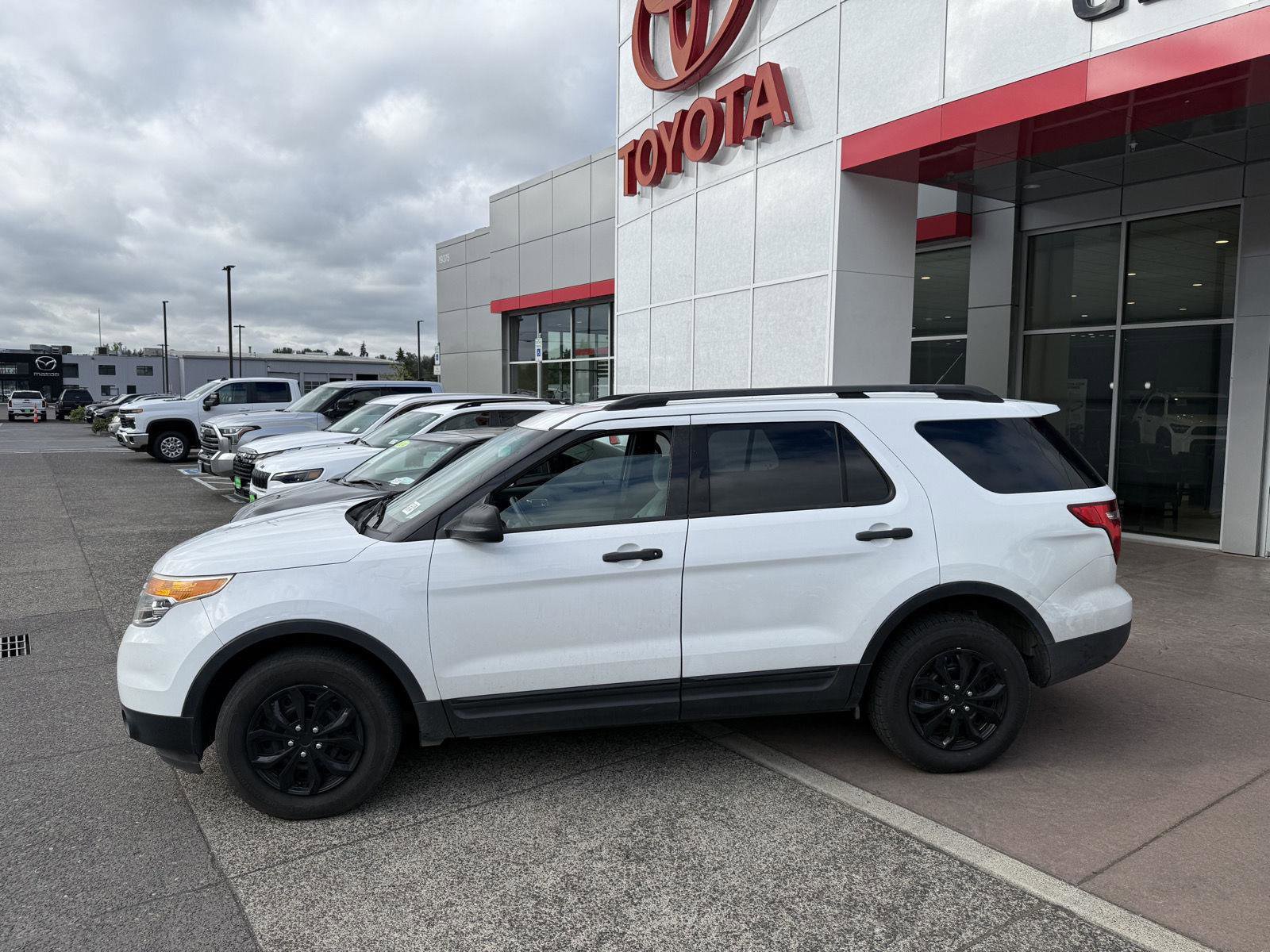 Used 2014 Ford Explorer 4WD image 3