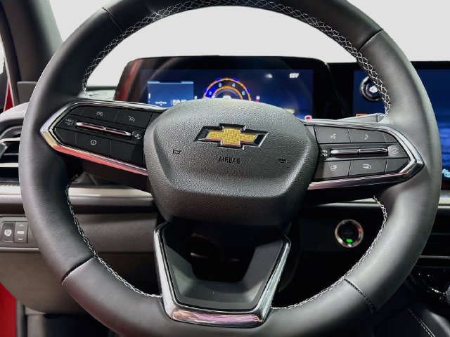 New 2027 Chevrolet Traverse LT FWD image 13