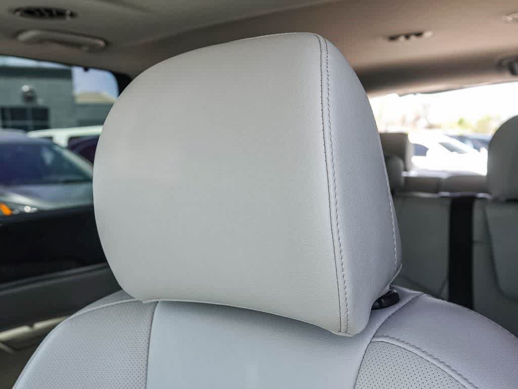 Used 2024 Kia Telluride EX FWD image 24