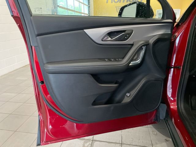 Used 2024 Chevrolet Blazer LT w/ Midnight/Sport Edition FWD image 10