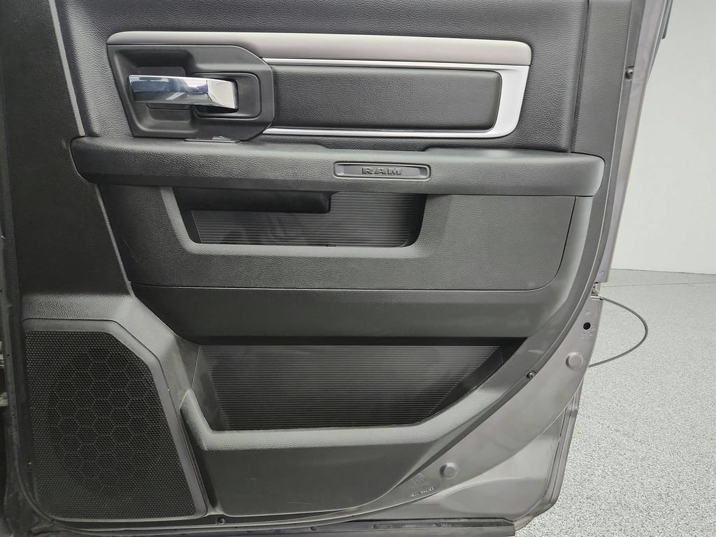 Used 2021 RAM 1500 Warlock AWD/4WD image 28