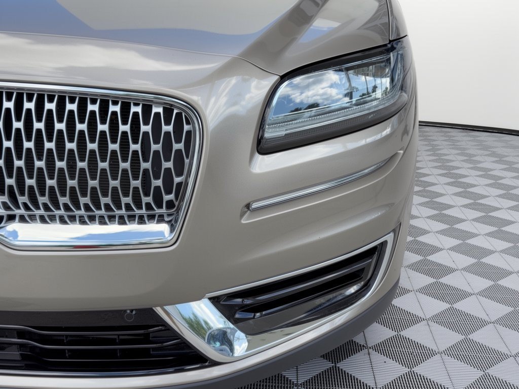 Used 2020 Lincoln Nautilus Reserve w/ Equipment Group 201A FWD image 12