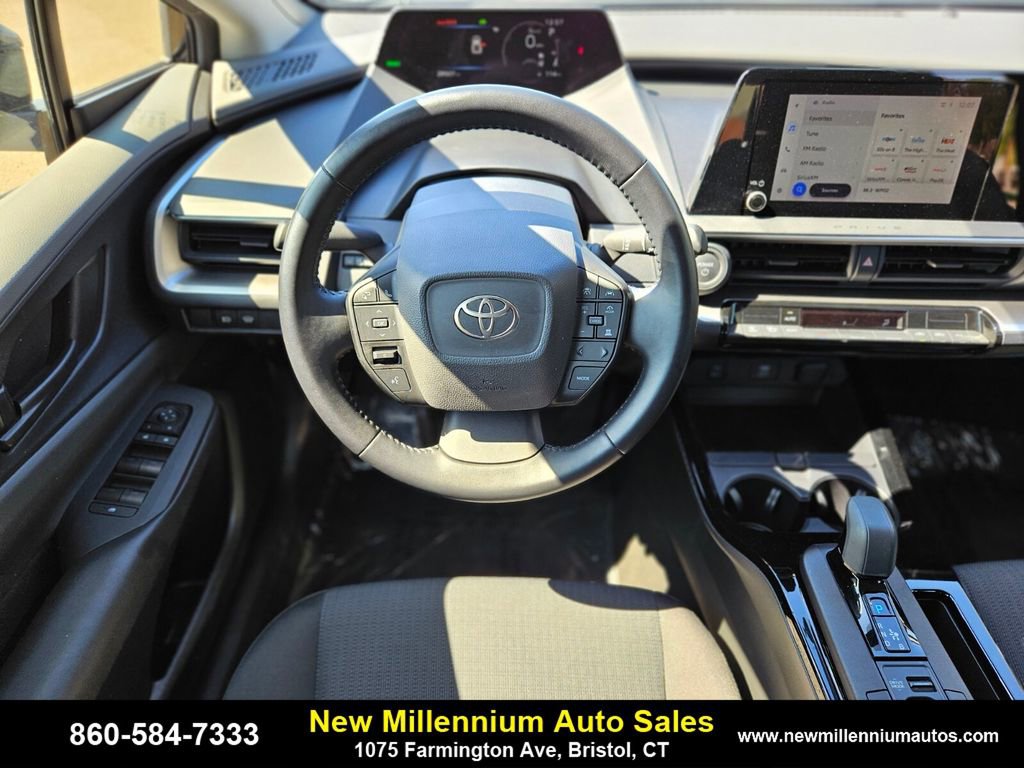 Used 2024 Toyota Prius LE image 13