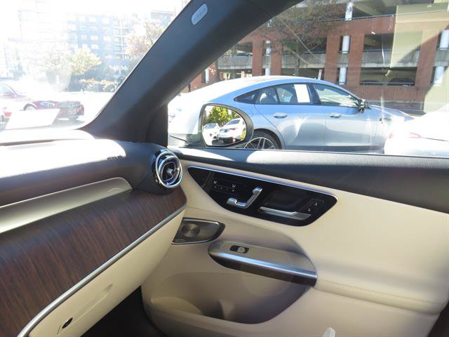 Used 2026 Mercedes-Benz GLC 300 4MATIC image 16