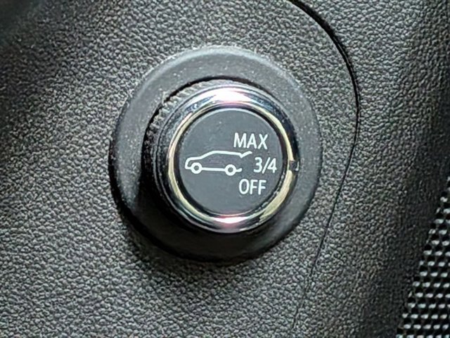 Used 2023 GMC Acadia SLE w/ Driver Convenience Package AWD/4WD image 13
