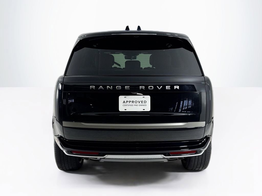 Used 2025 Land Rover Range Rover SE AWD/4WD image 4