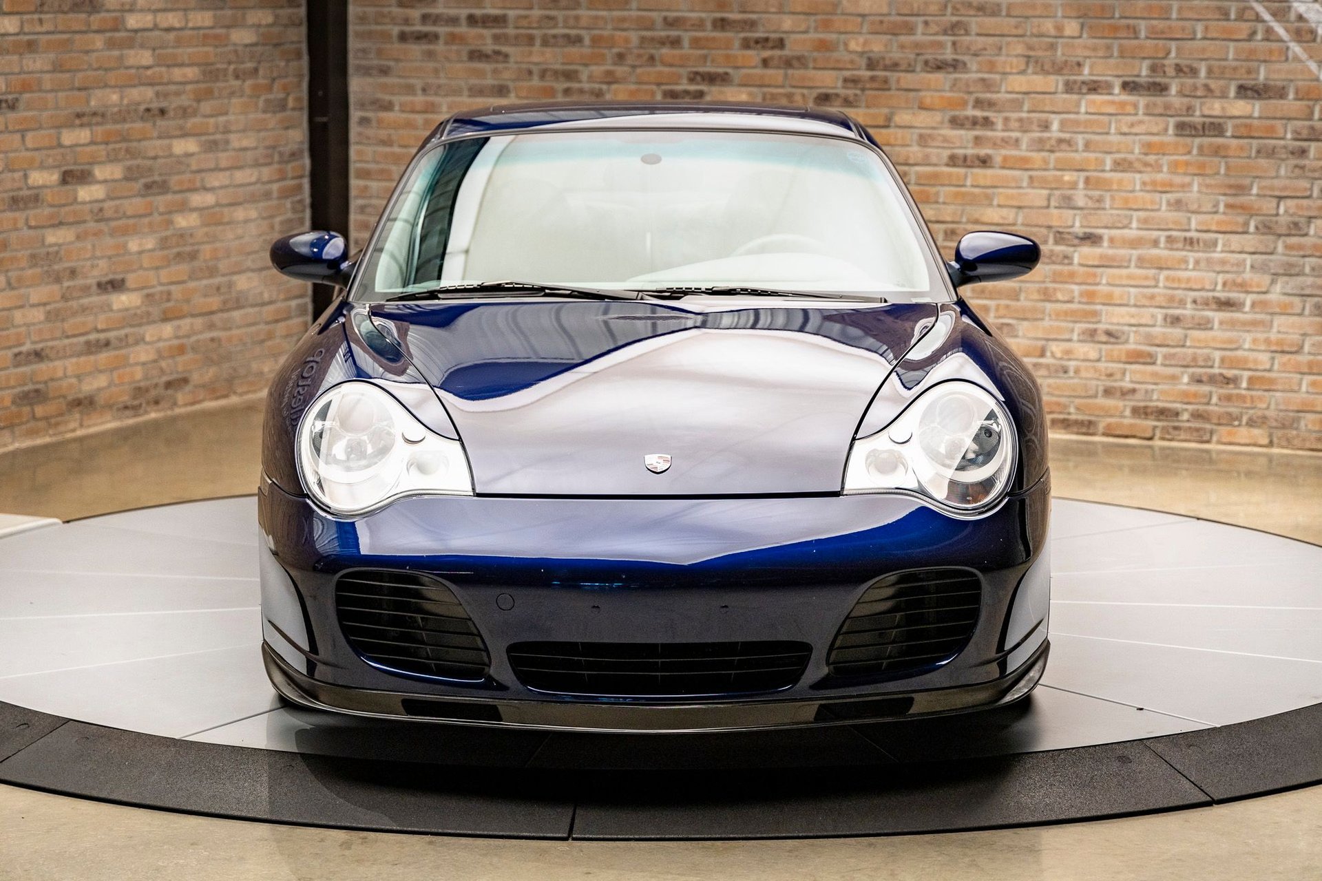 Used 2002 Porsche 911 Turbo image 2