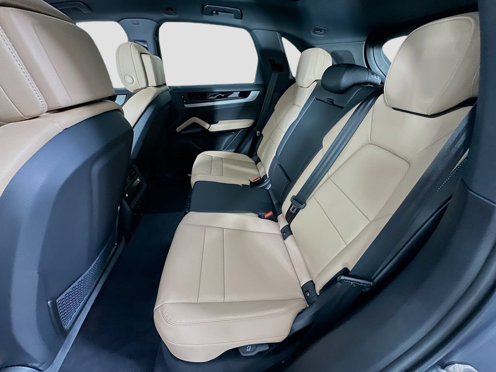 New 2026 Porsche Cayenne AWD/4WD image 24
