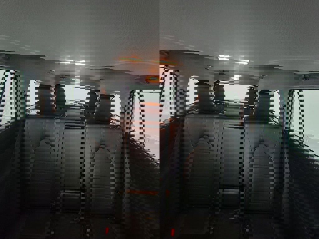 Certified 2025 Toyota Highlander XLE image 14