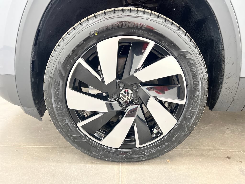 Used 2024 Volkswagen Atlas Cross Sport SEL AWD/4WD image 30
