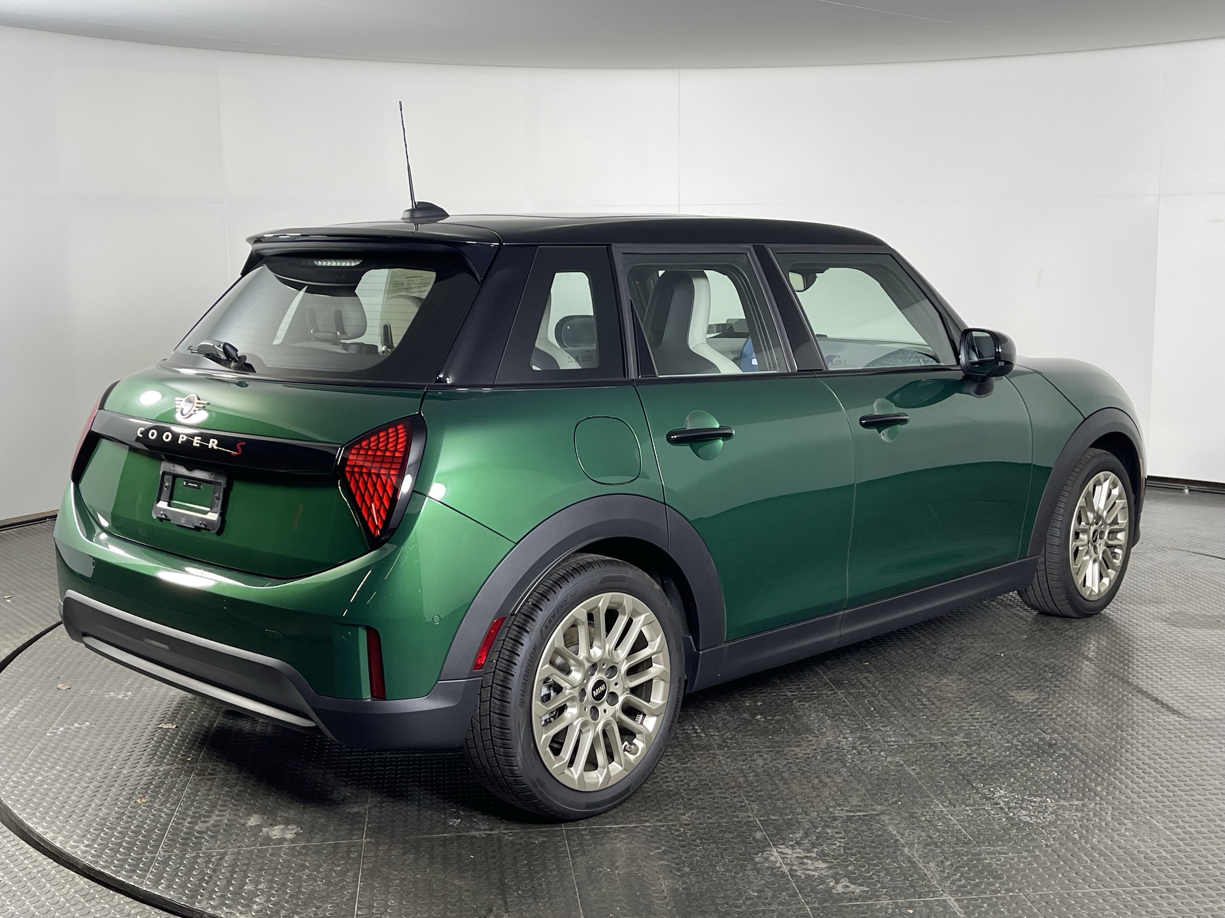 Used 2025 MINI Cooper S image 6