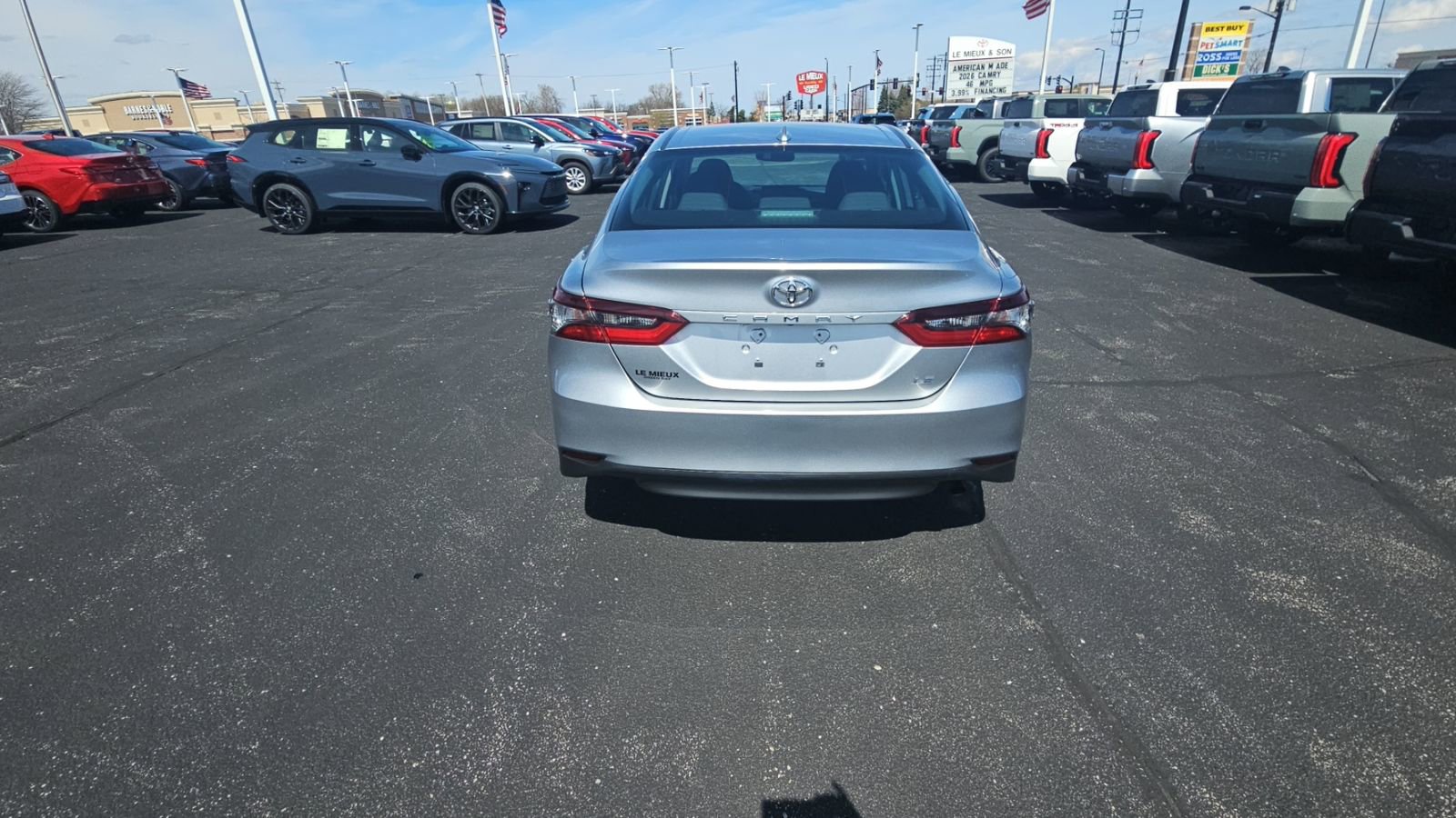Certified 2023 Toyota Camry LE w/ Convenience Package image 4