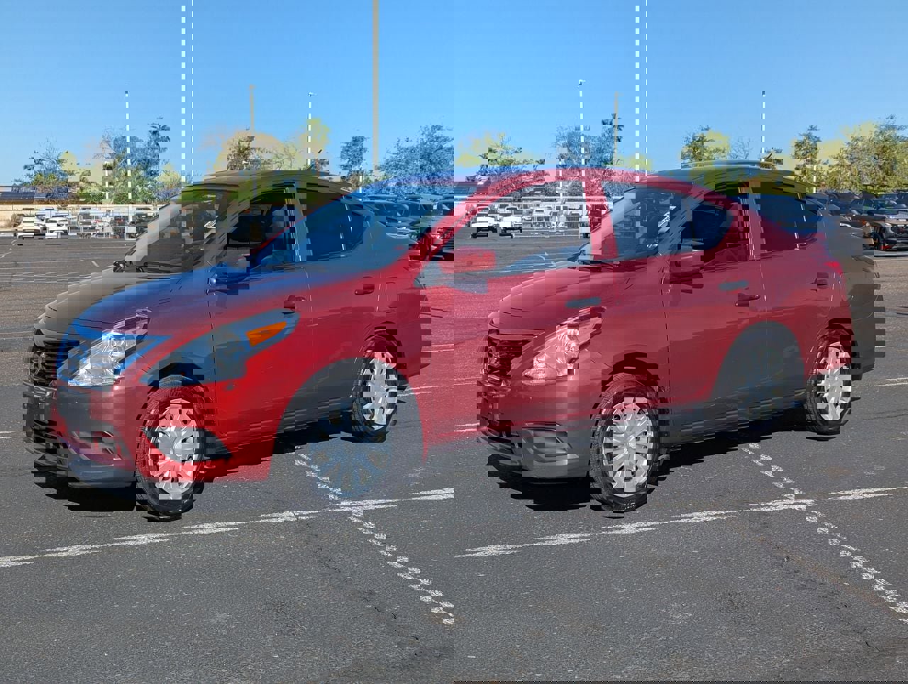 Used 2018 Nissan Versa S Plus FWD image 2