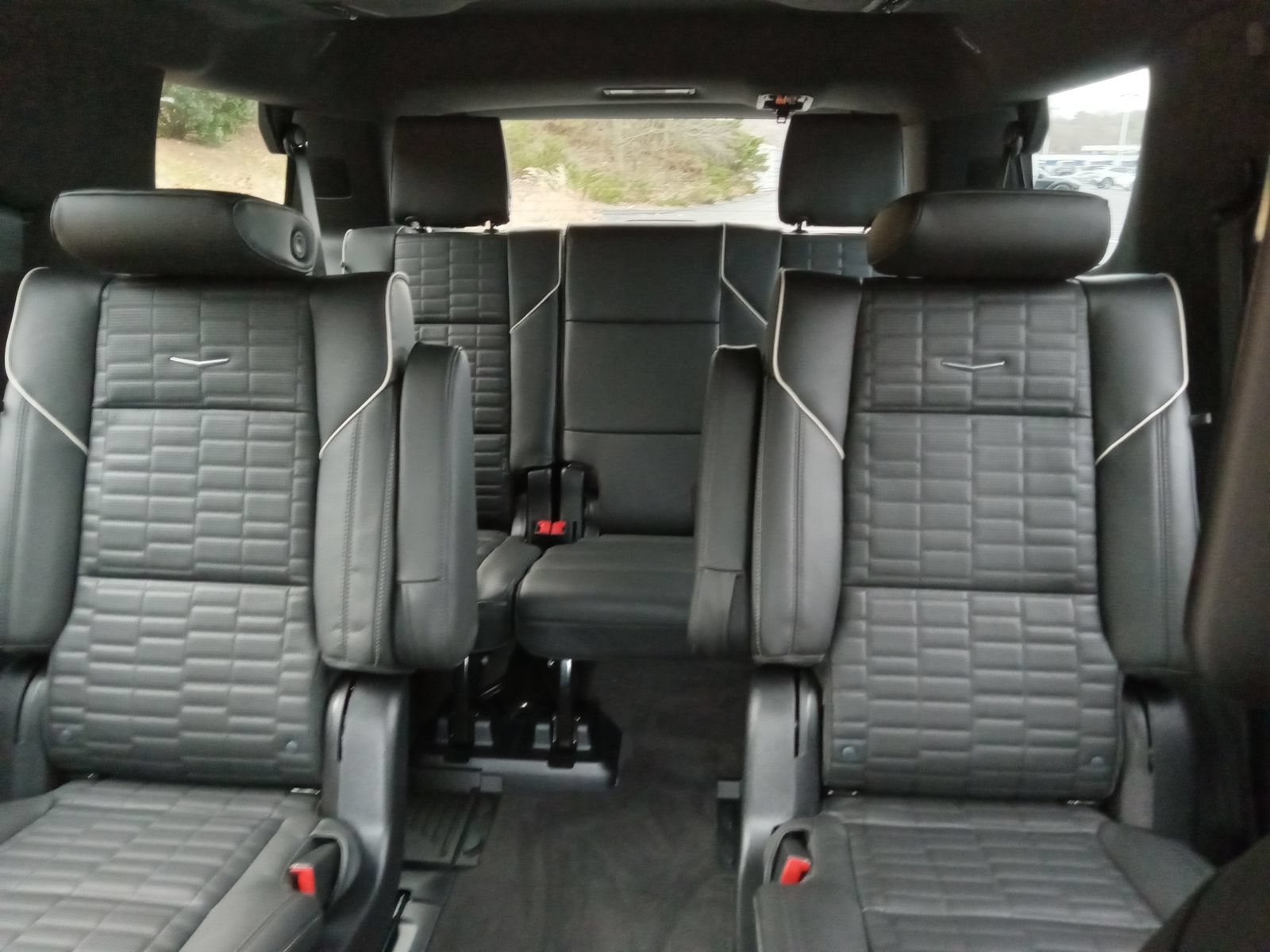 Certified 2026 Cadillac Escalade Platinum Sport w/ LPO, ONYX Package AWD/4WD image 24