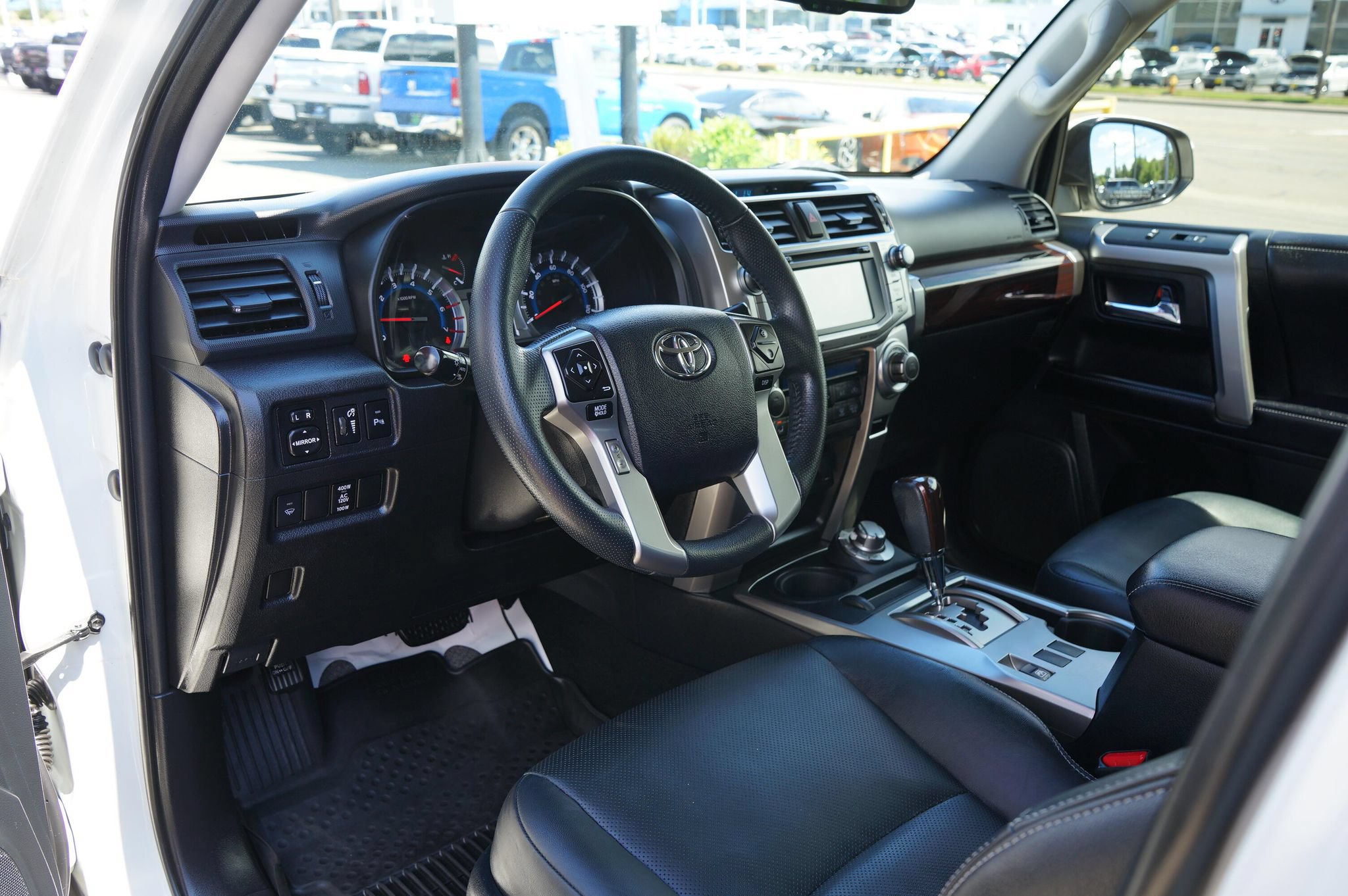 Used 2016 Toyota 4Runner Limited AWD/4WD image 13