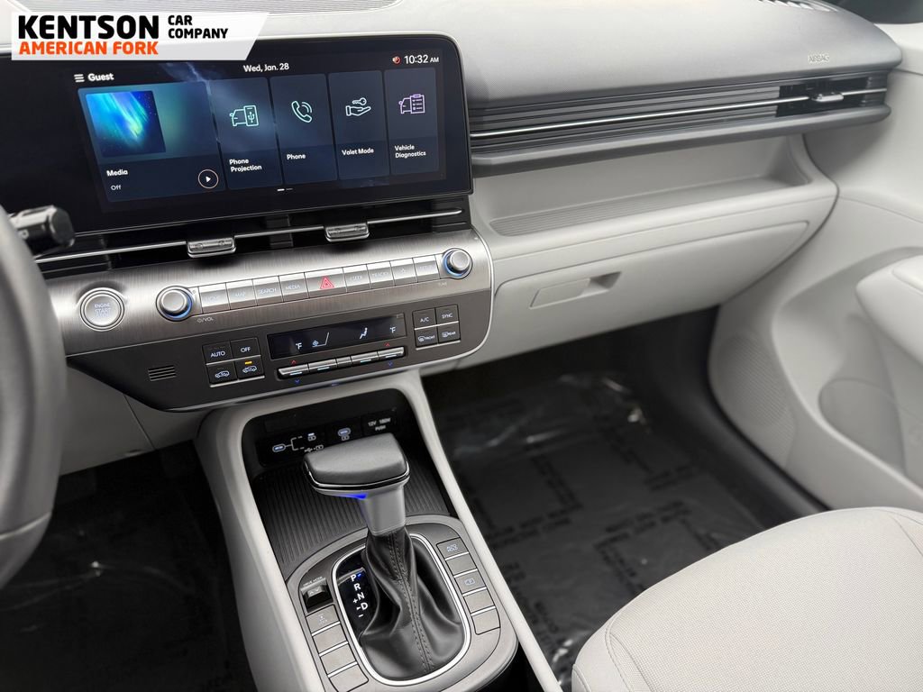 Used 2025 Hyundai Kona SEL image 26