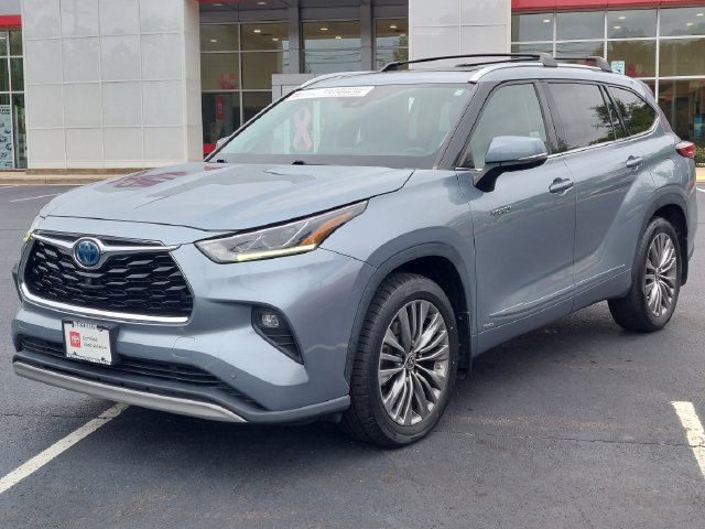 Certified 2021 Toyota Highlander Platinum AWD/4WD image 8