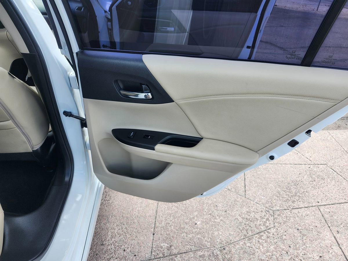 Used 2017 Honda Accord Touring image 20