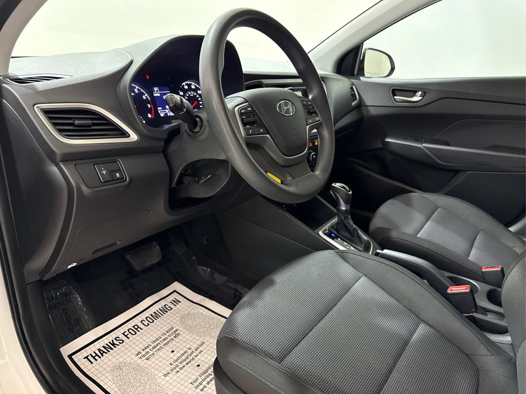 Used 2022 Hyundai Accent SE FWD image 30