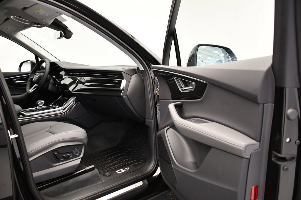 New 2025 Audi Q7 3.0T Premium Plus image 46