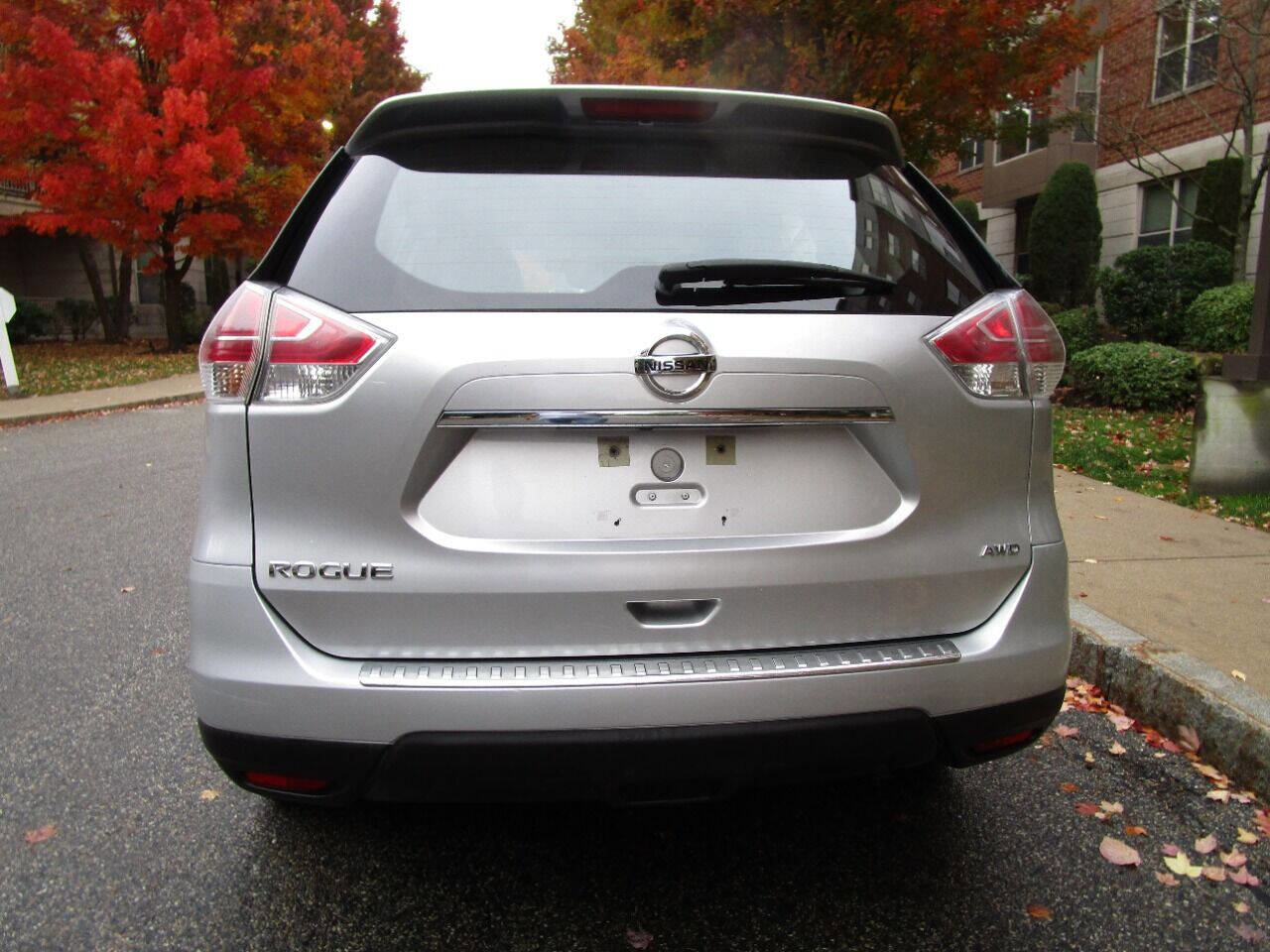 Used 2016 Nissan Rogue S image 7