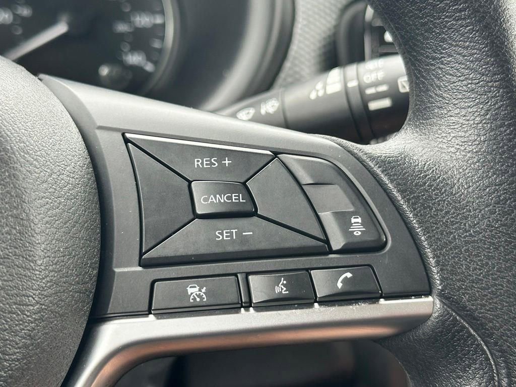 Used 2024 Nissan Kicks SV FWD image 16