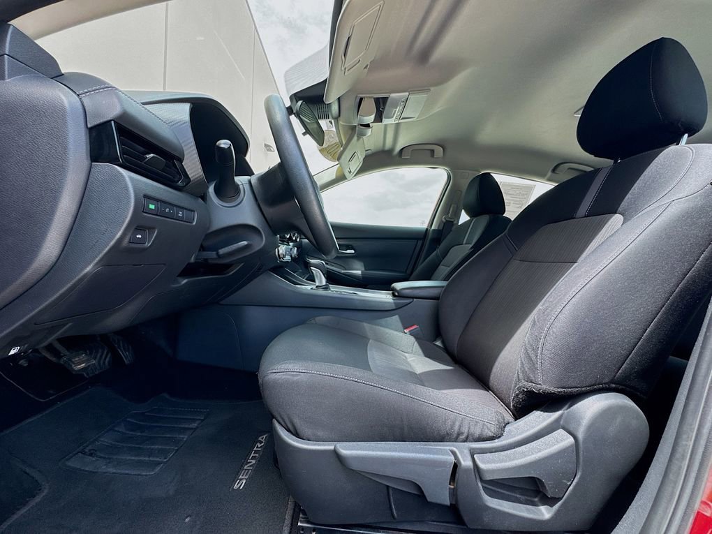 Used 2023 Nissan Sentra SV image 12