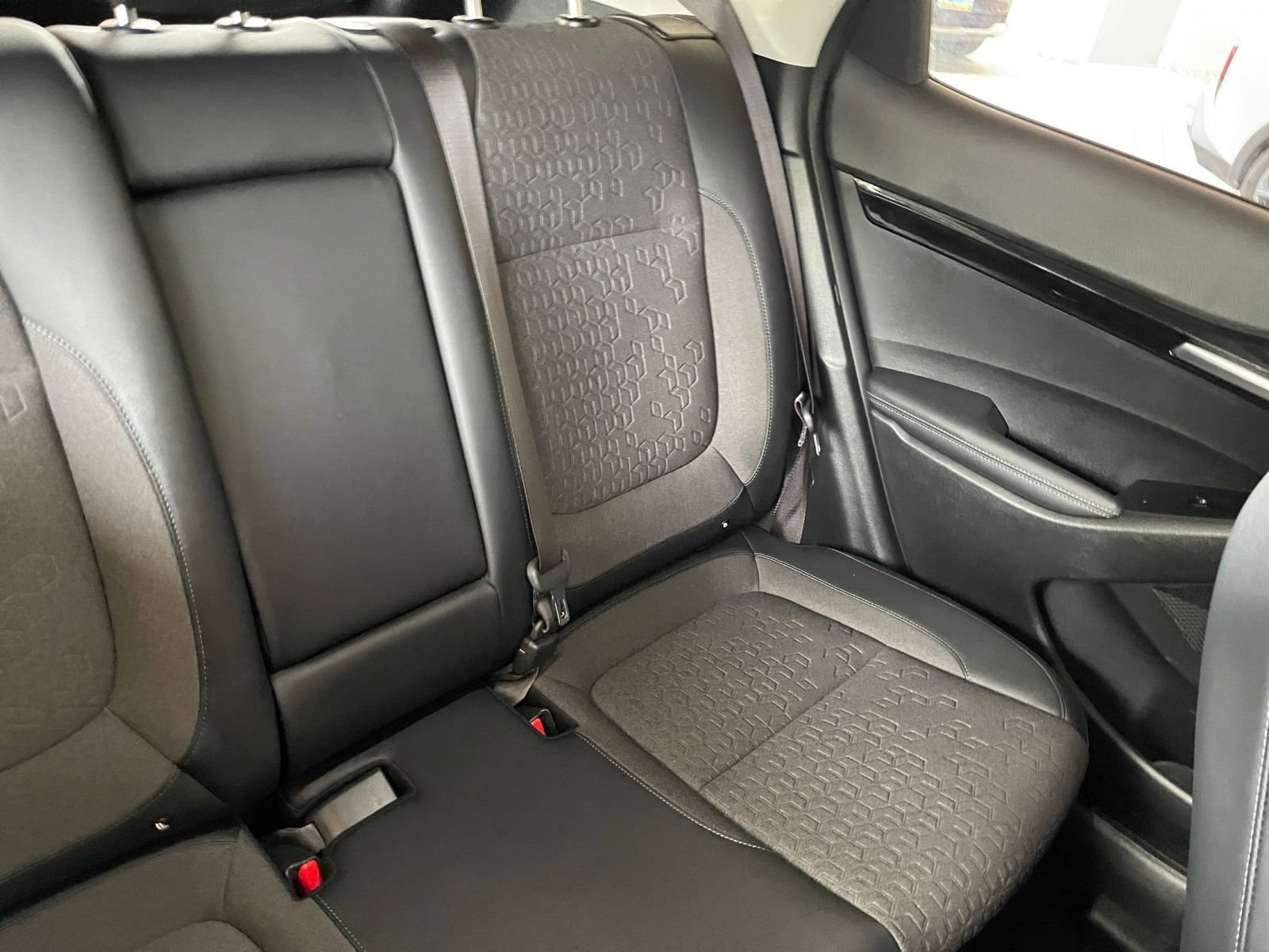 Used 2025 Kia Seltos S FWD image 38