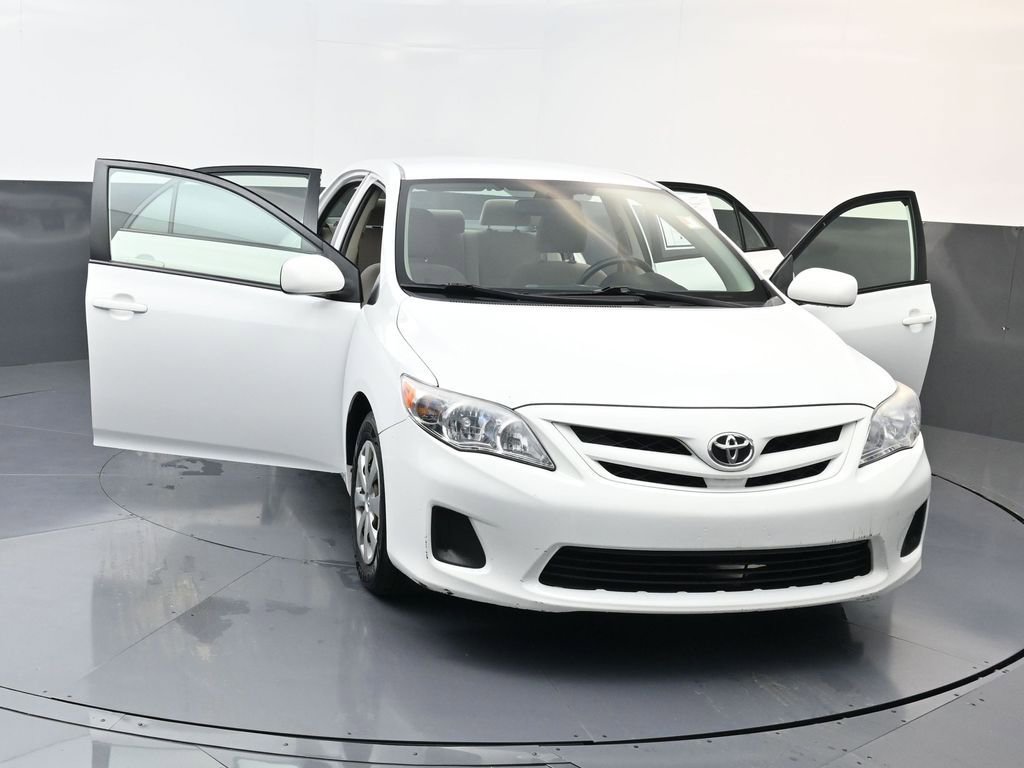 Used 2011 Toyota Corolla LE image 22