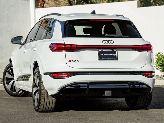 New 2025 Audi SQ6 e-tron Prestige image 9