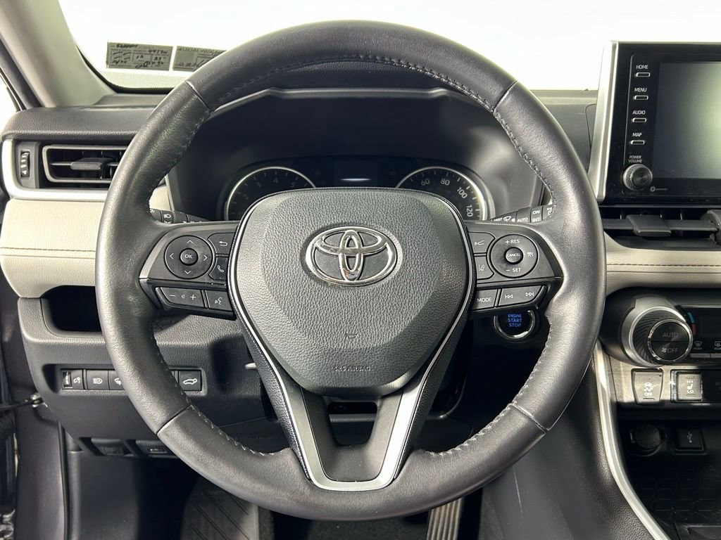 Used 2021 Toyota RAV4 XLE image 25