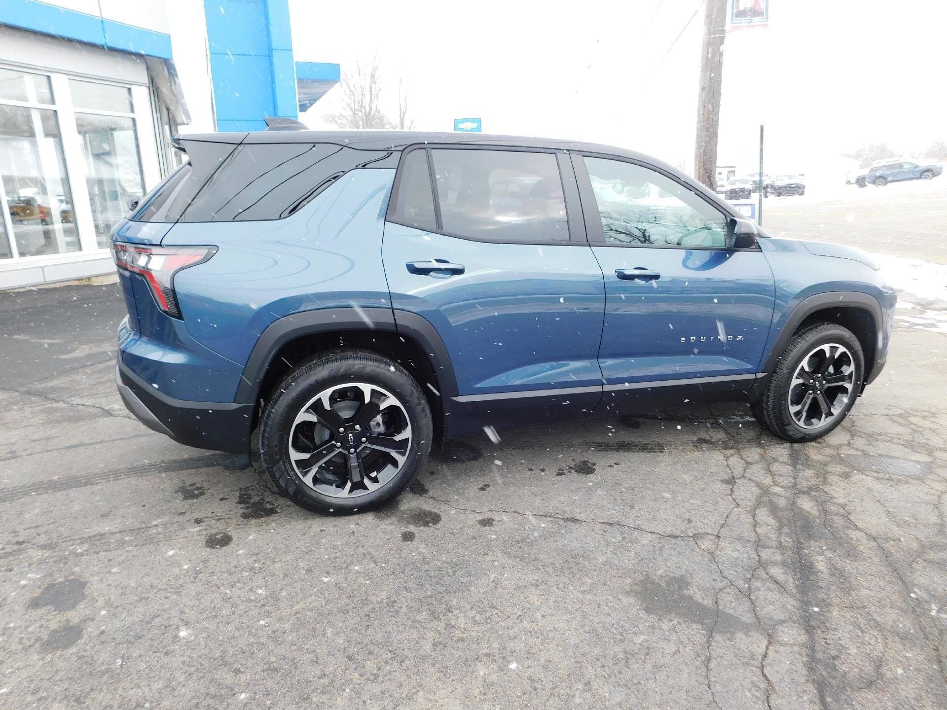 New 2026 Chevrolet Equinox LT w/ Convenience Package II image 10