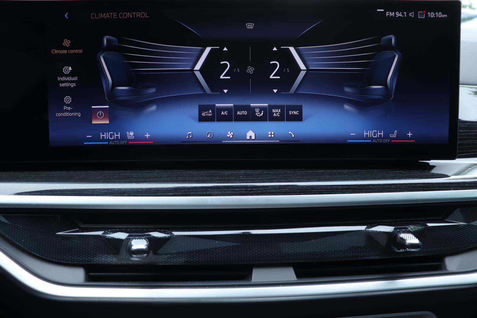 Used 2025 BMW X5 sDrive40i w/ M Sport Package RWD image 33