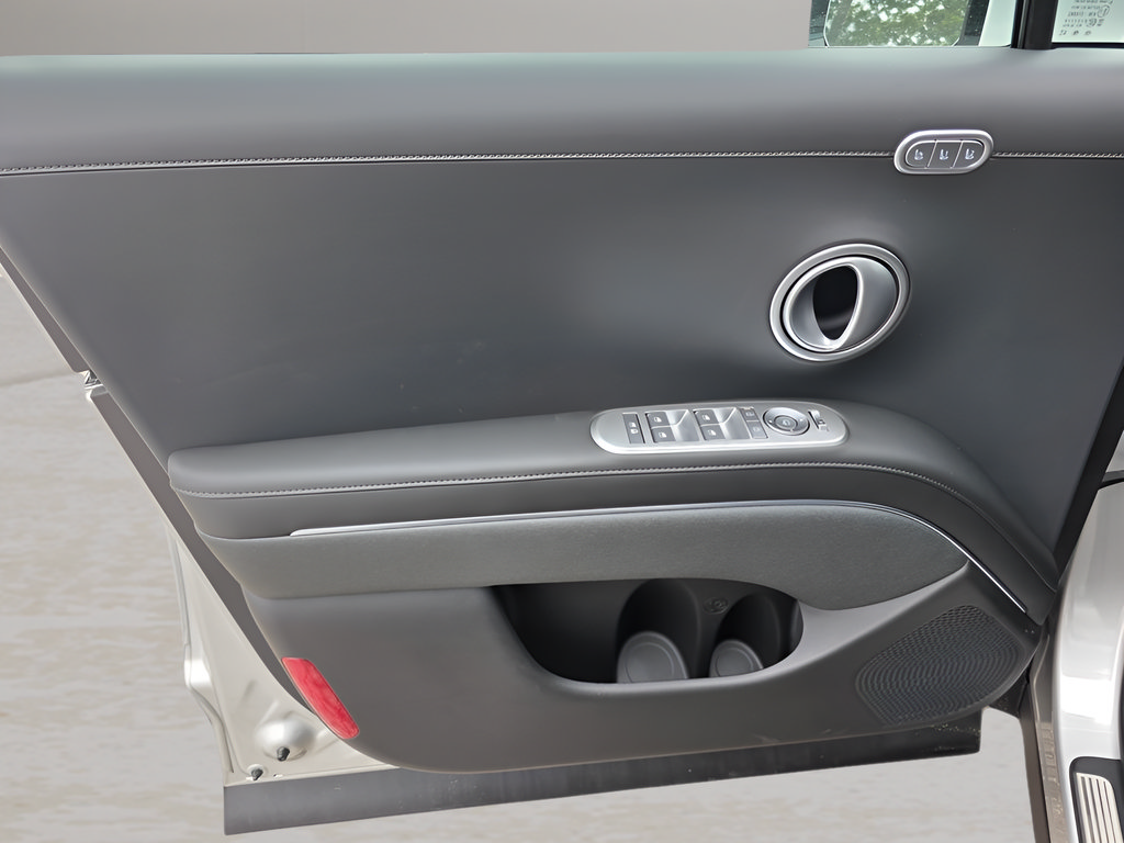 New 2026 Hyundai Palisade Calligraphy FWD image 12