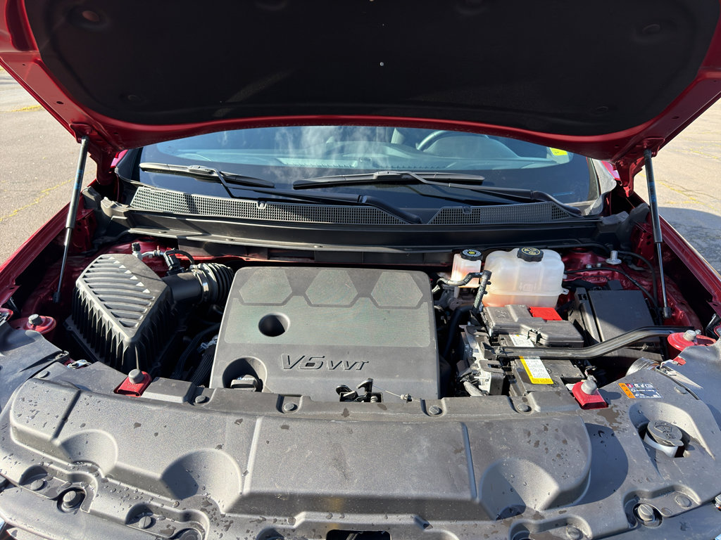 Used 2022 Chevrolet Traverse LT image 10