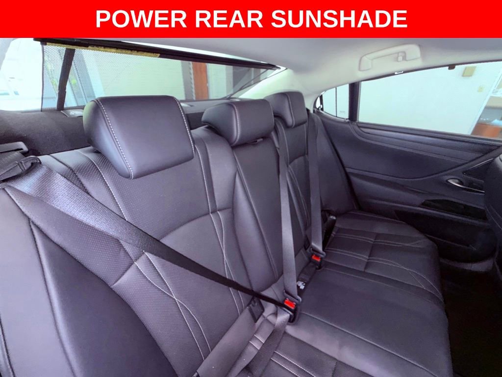 Used 2024 Lexus ES 300h Ultra Luxury w/ Accessory Package (Z2) FWD image 18