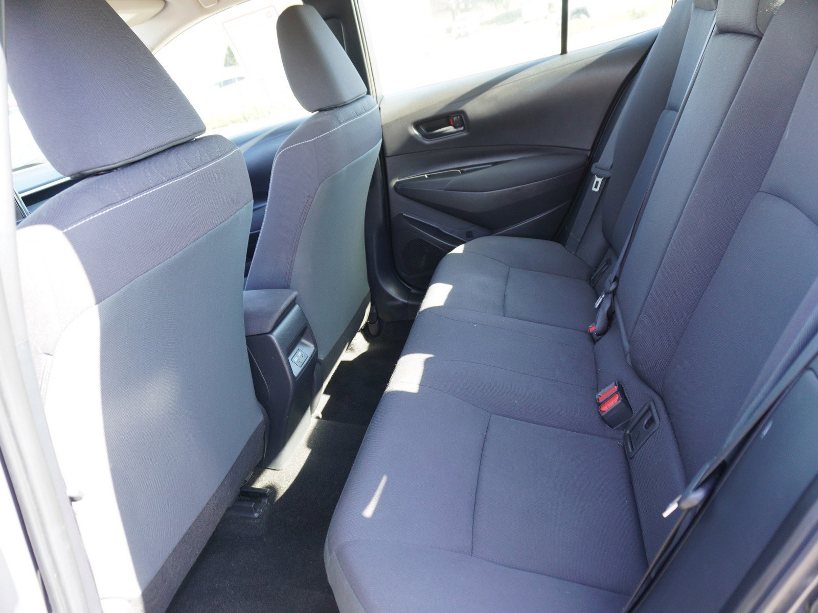 Used 2023 Toyota Corolla LE w/ Carpet Mat Package (TMS) FWD image 12
