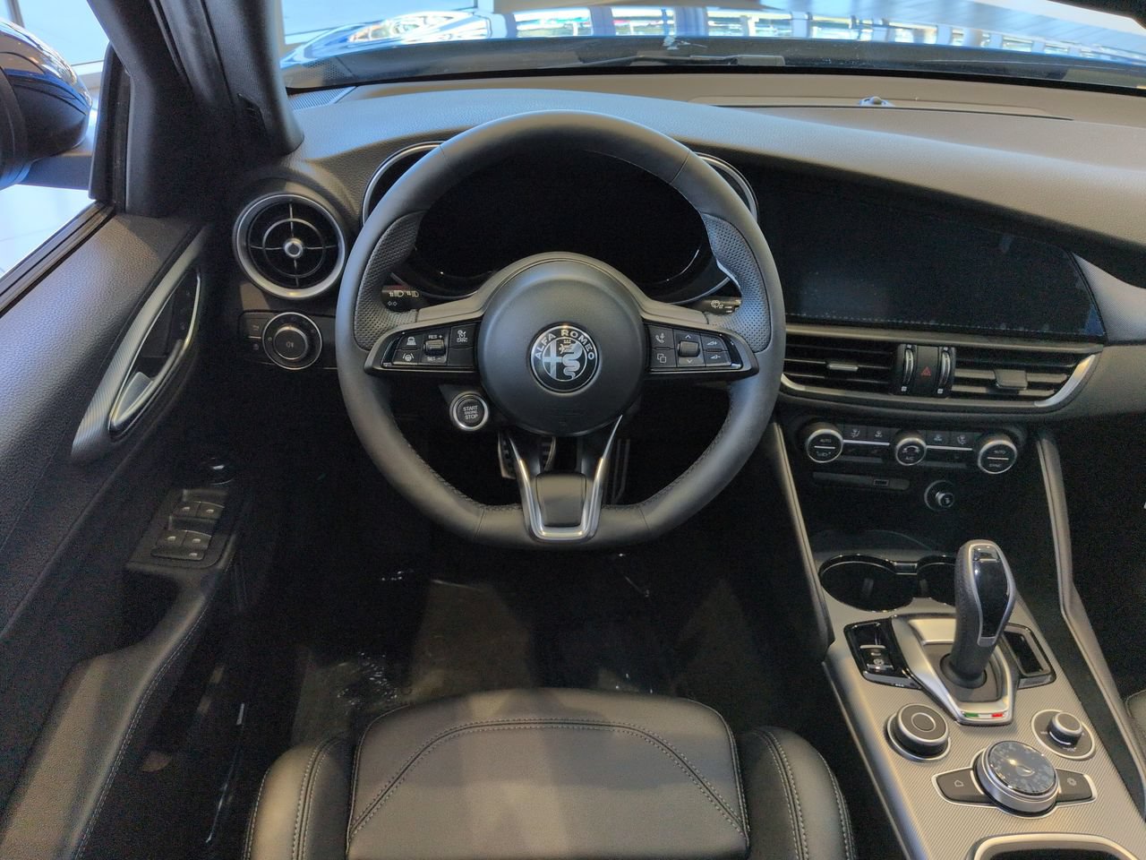 New 2026 Alfa Romeo Giulia w/ Driving Assist Package RWD image 13