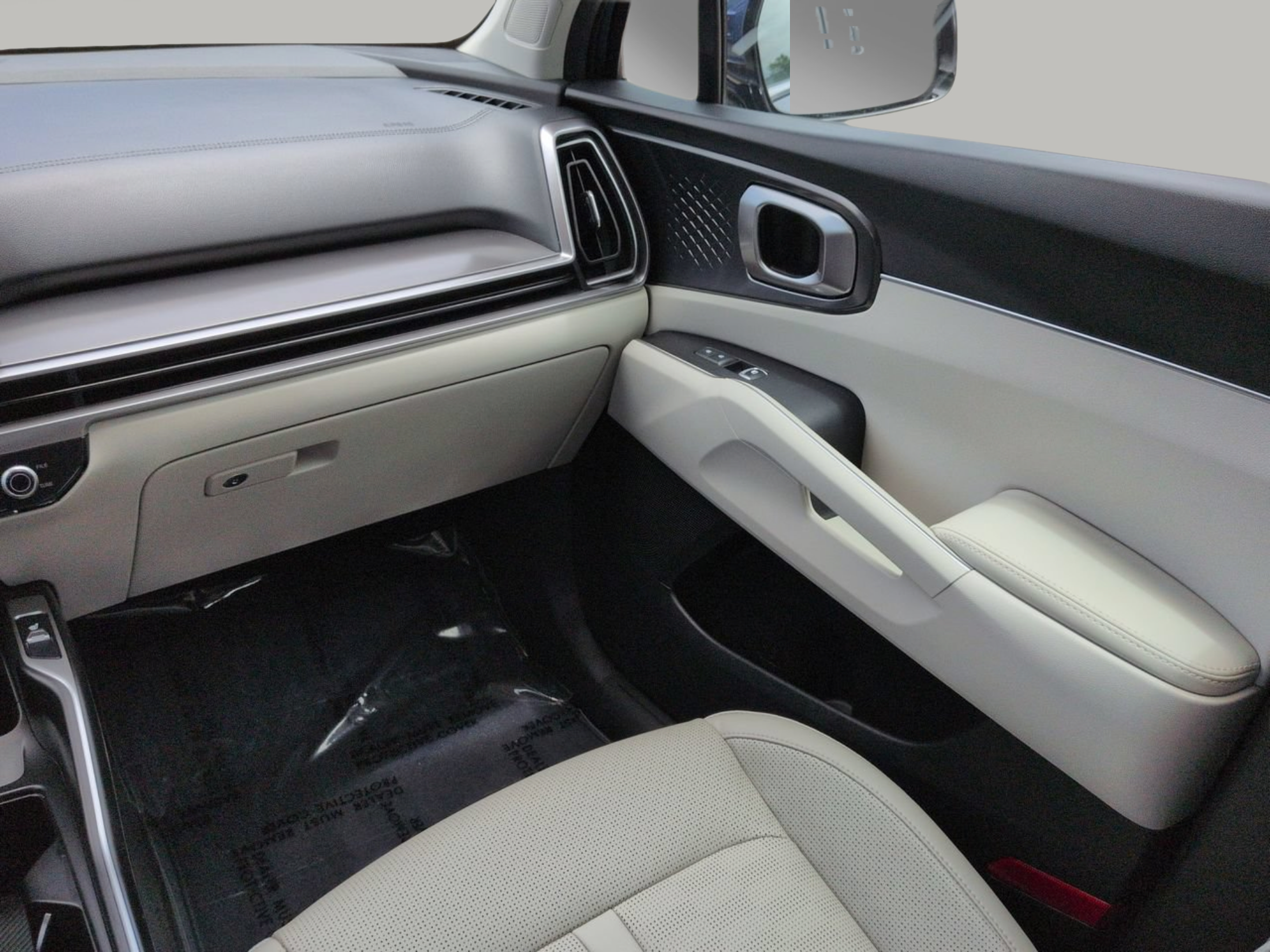 Certified 2025 Kia Sorento S w/ Panoramic Sunroof Package FWD image 21