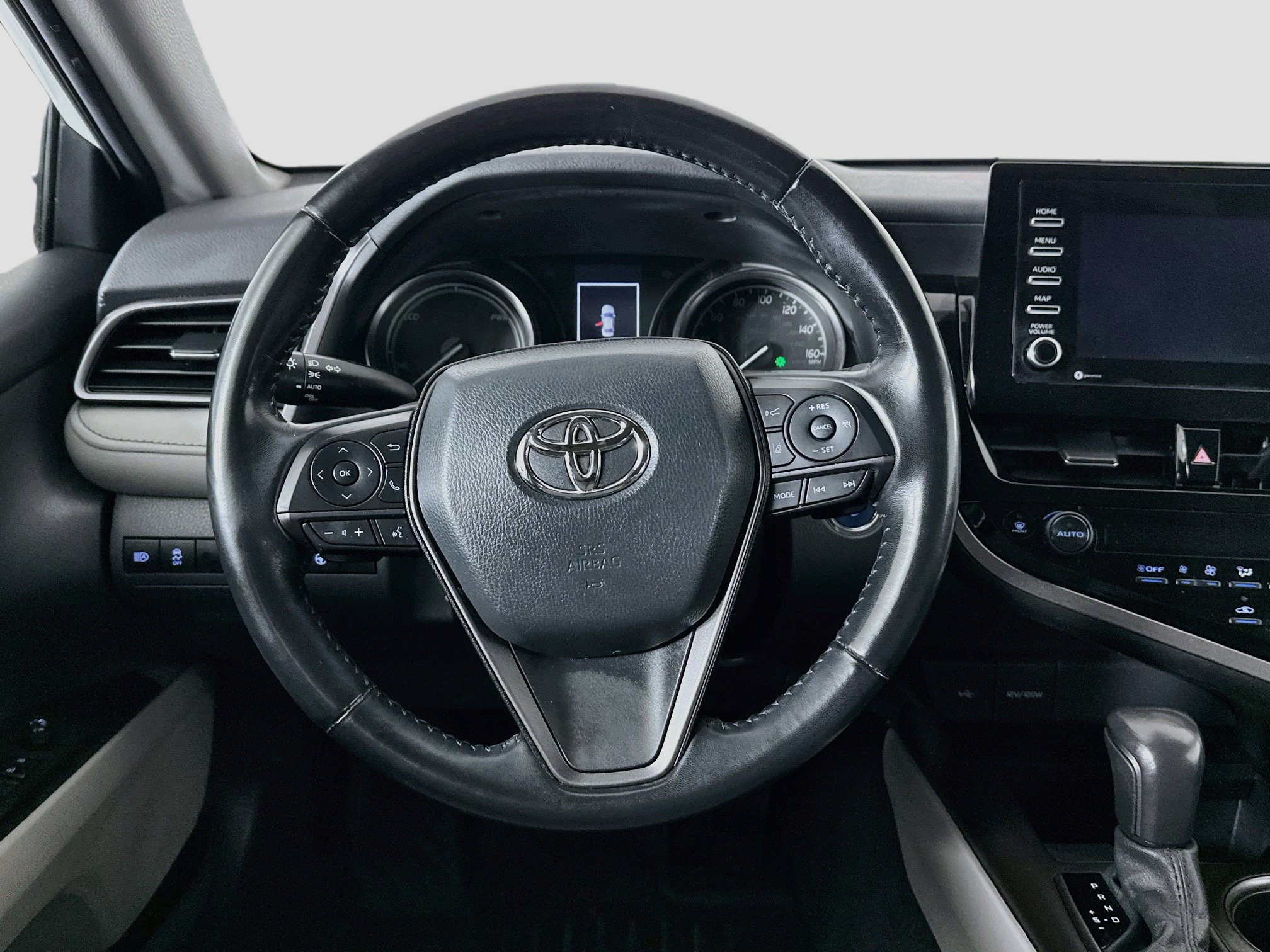 Used 2021 Toyota Camry SE w/ Cold Weather Package FWD image 18